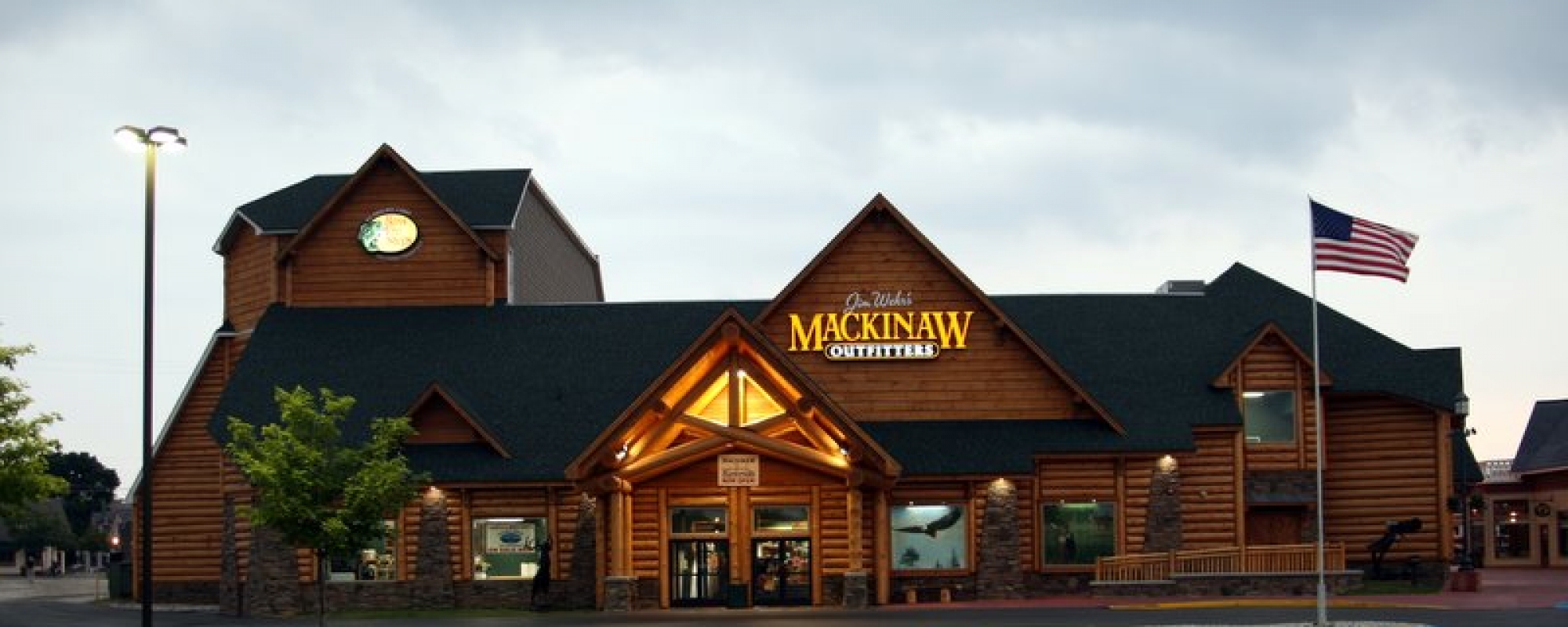 Mackinaw Outfitters - 42 North Architects