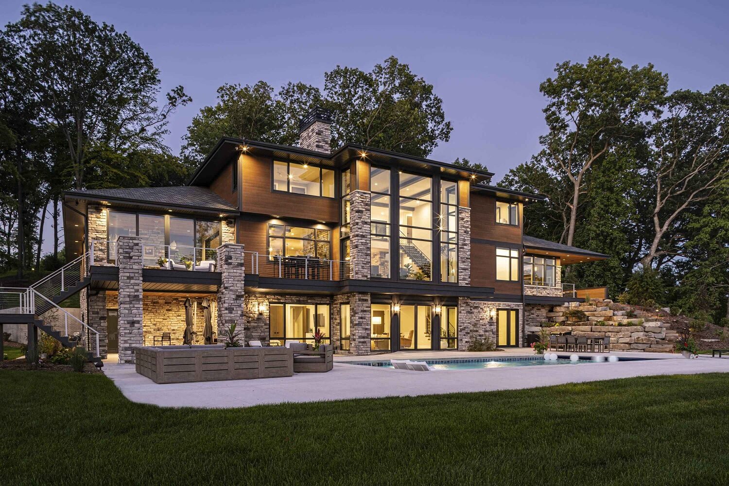 Contemporary home with smart home lighting